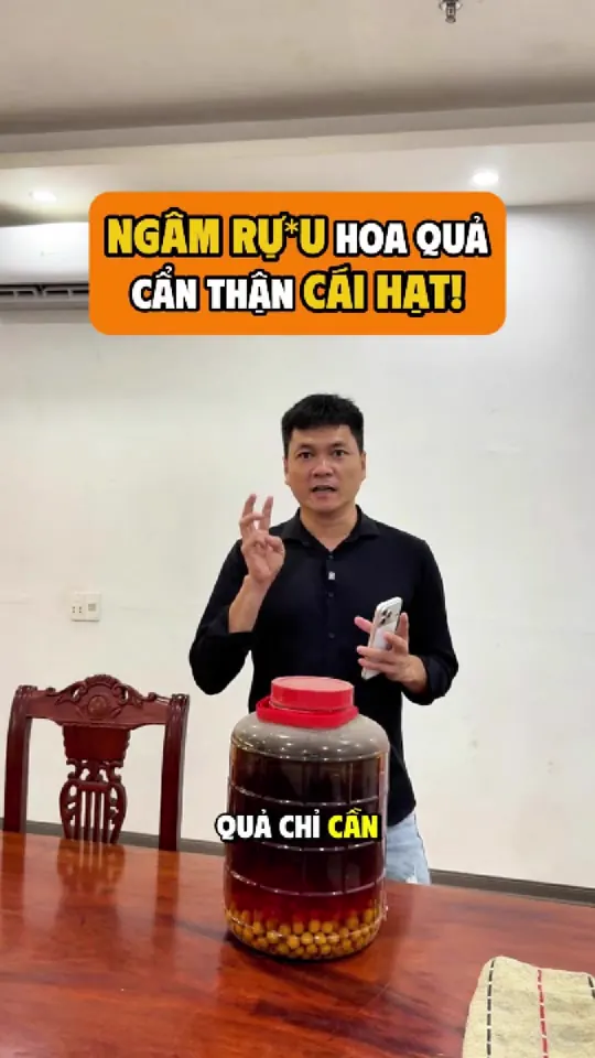 Ảnh bìa video: Ngâm rượu hoa quả: đúng độ, đúng thời gian, cẩn thận cái hạt