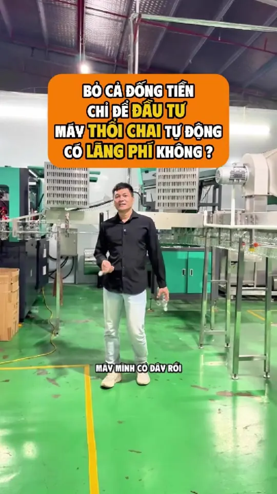 Ảnh bìa video: Chai nhựa EmOi nhà máy tự thổi, thổi đến đâu đóng đến đó